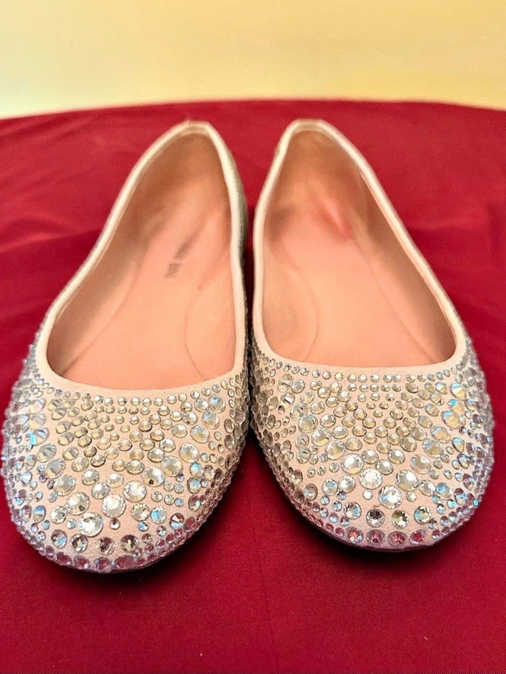 Gianni Bini Rhinestone Flats Like New